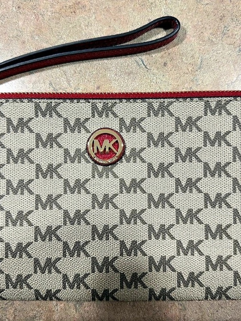 Michael Kors Large Flat Multifunction Phone Case Wristlet